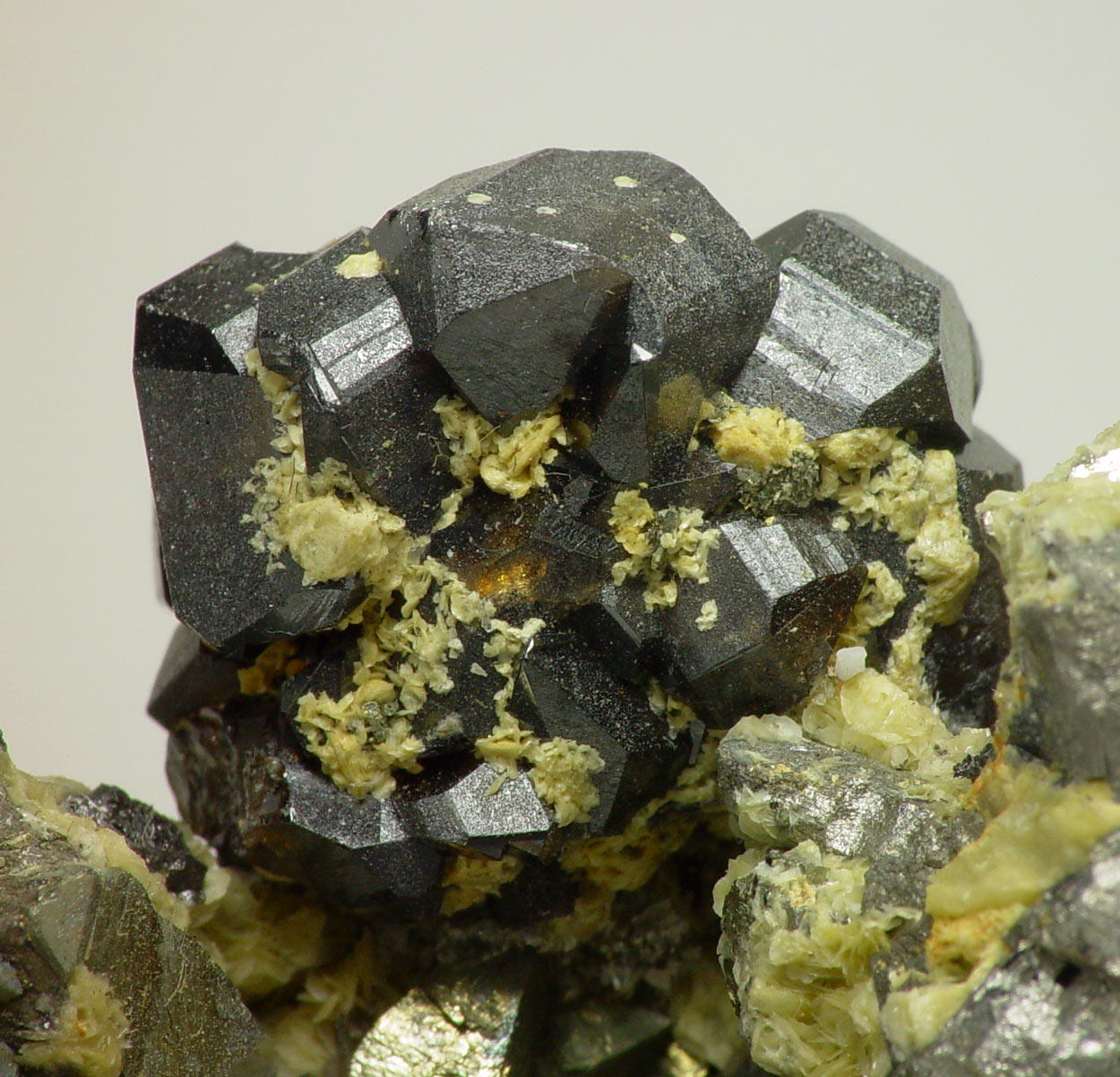 Cassiterite & Arsenopyrite