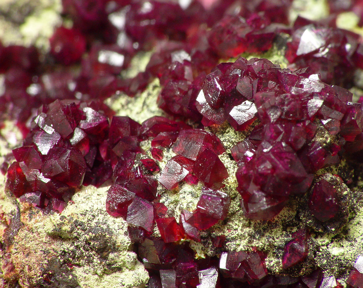 Roselite