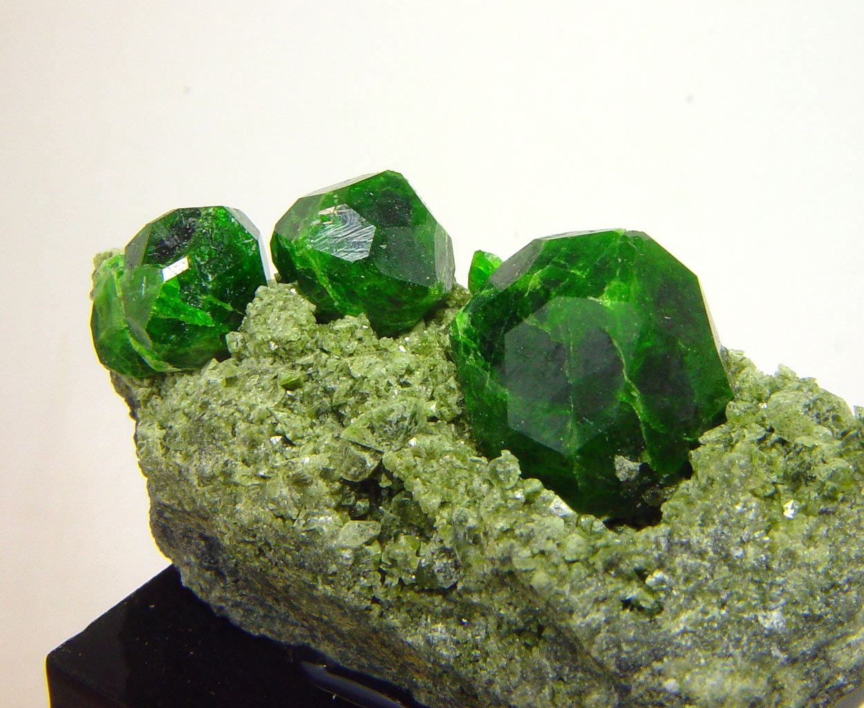 Garnet Var Demantoid