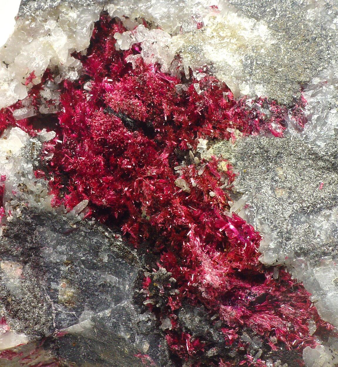 Erythrite