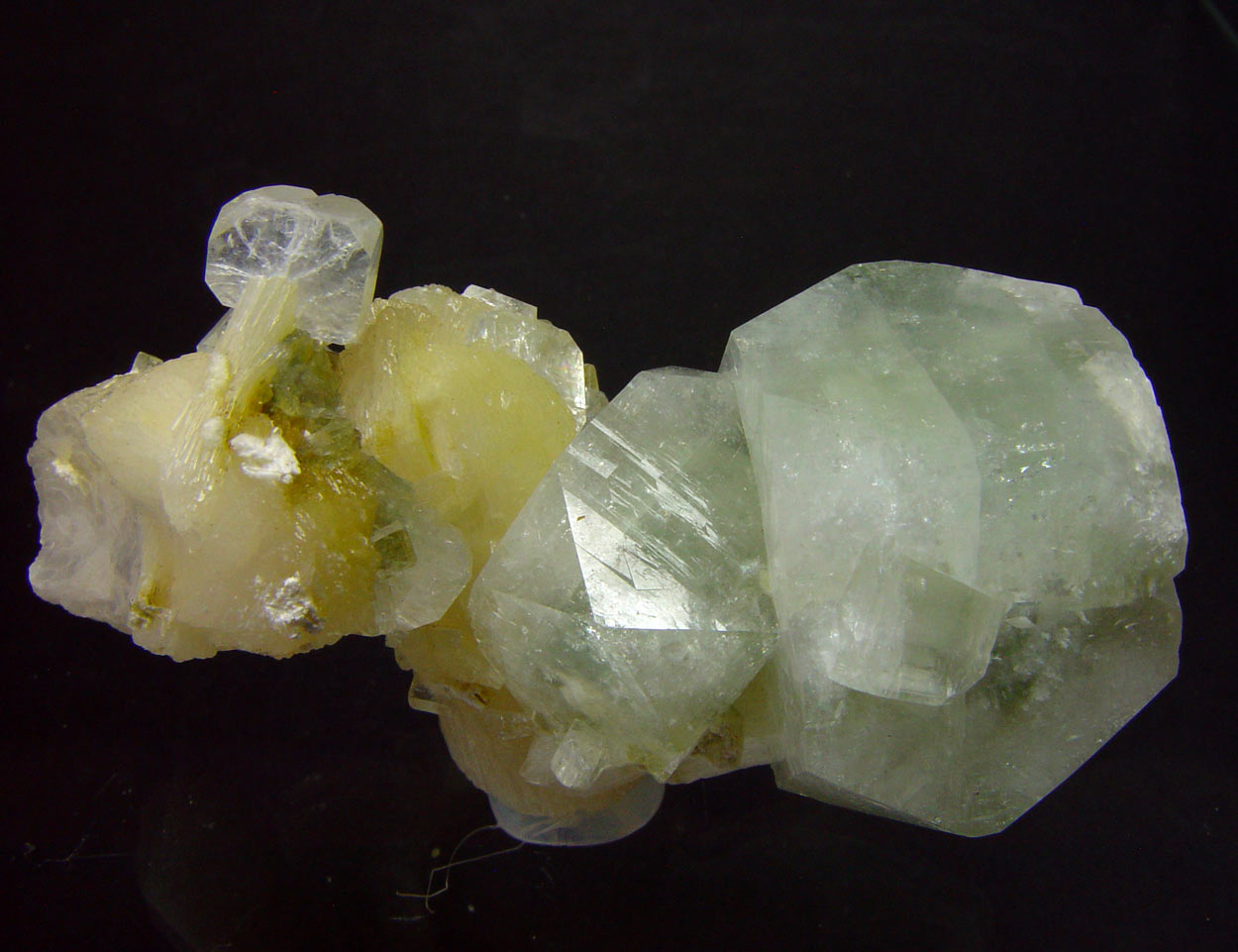 Fluorapophyllite-(K)
