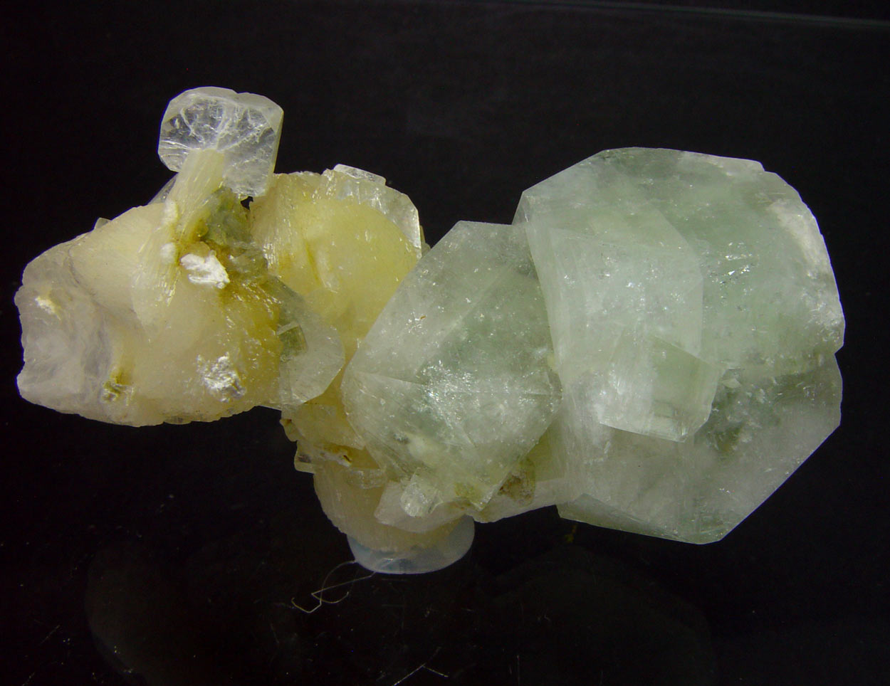 Fluorapophyllite-(K)