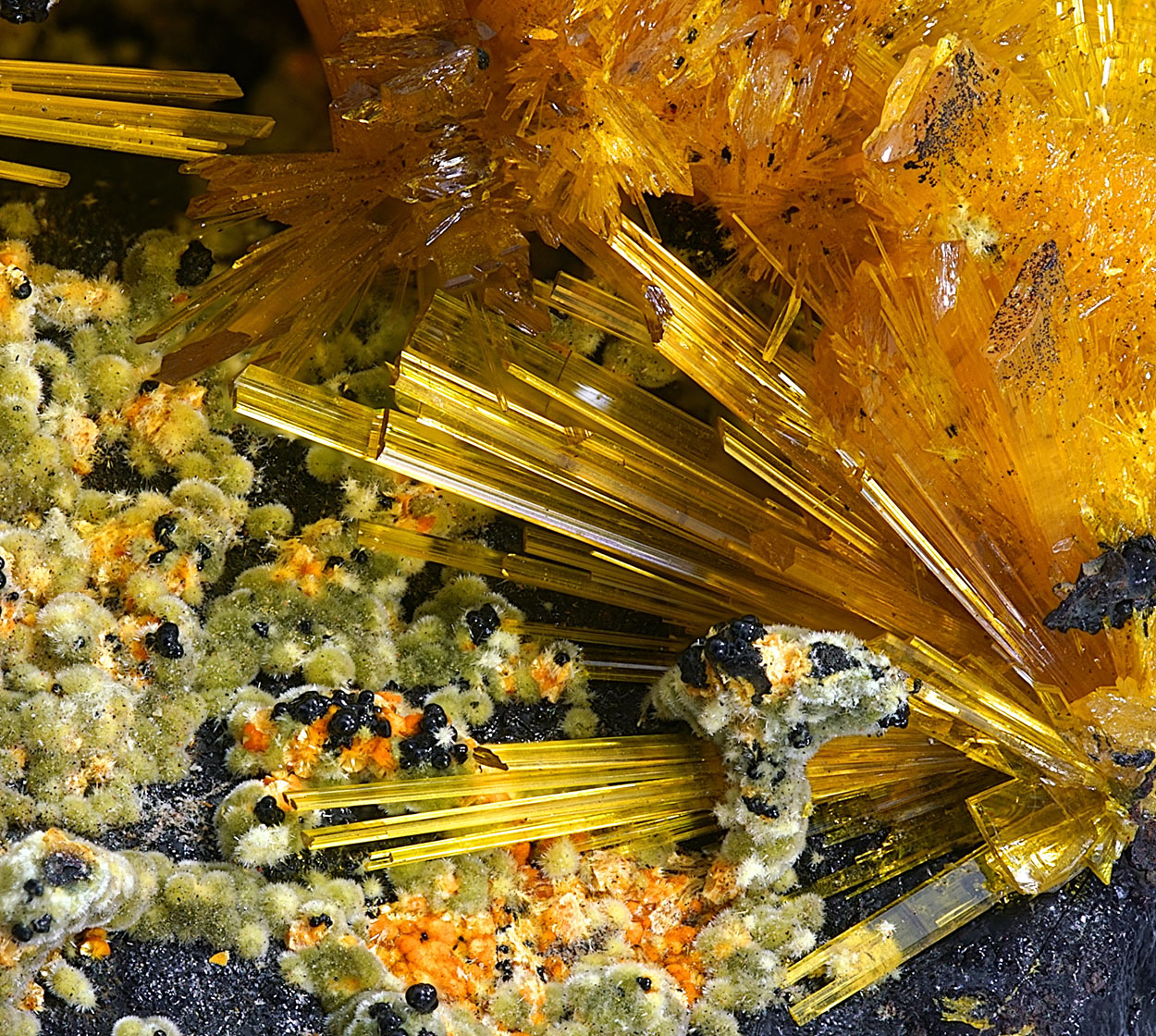 Becquerelite & Masuyite