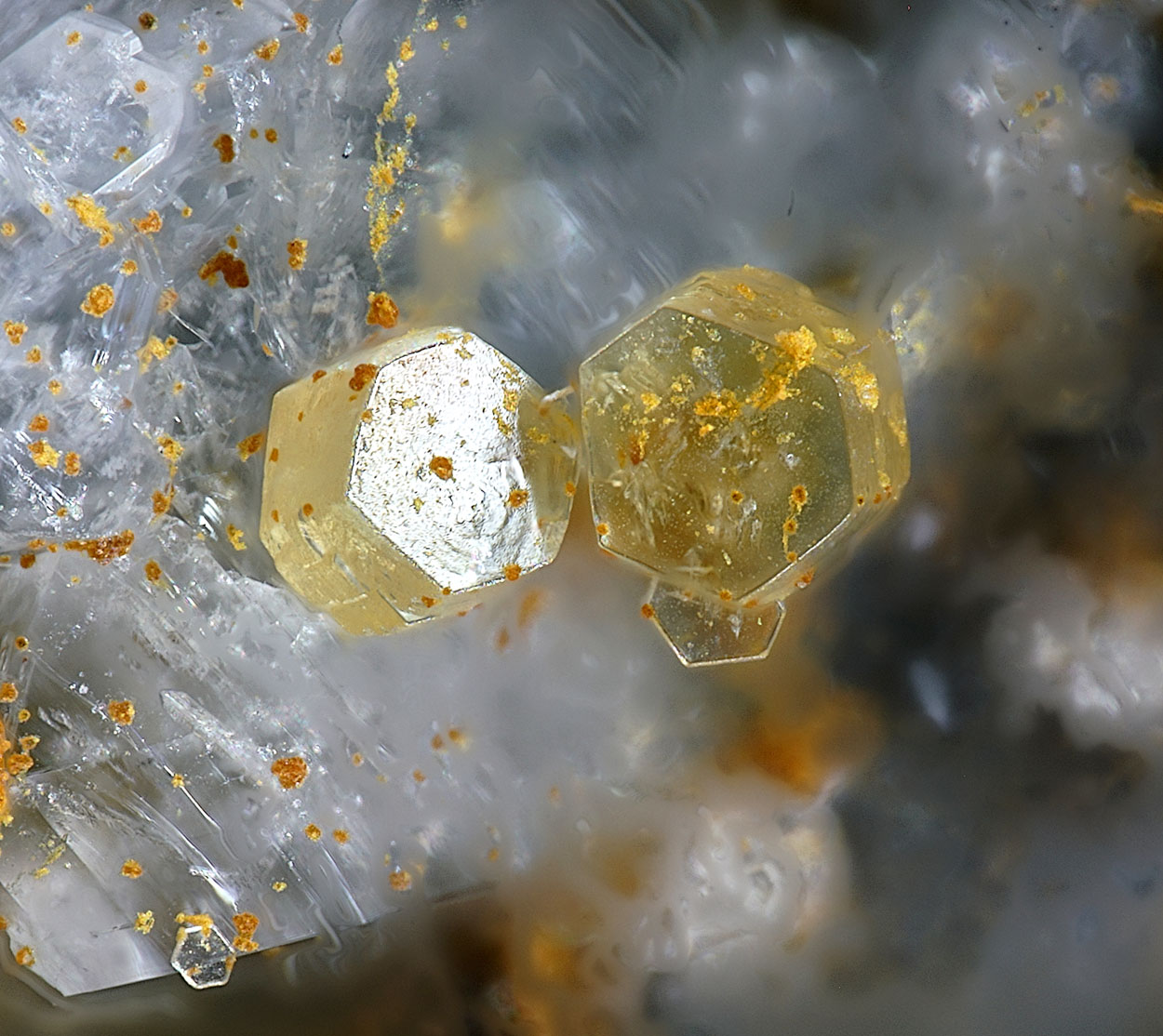 Synchisite-(Ce) & Anatase