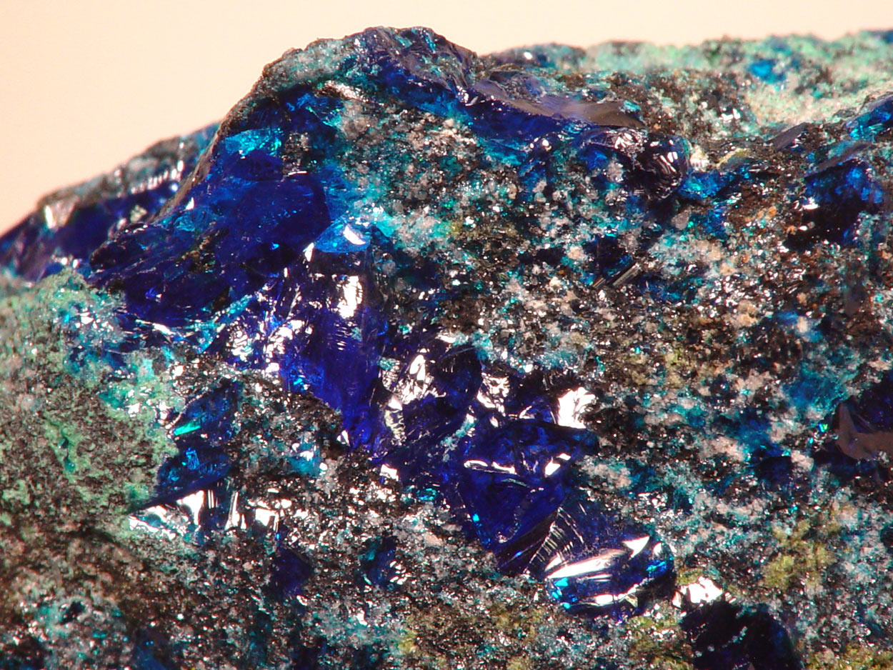 Chalcomenite & Derriksite