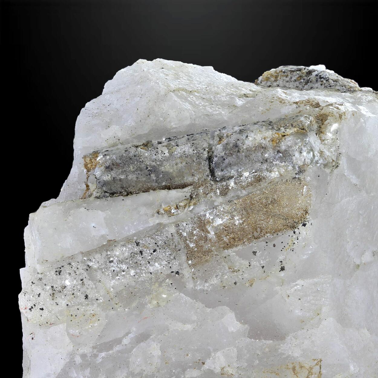 Sillimanite With Muscovite