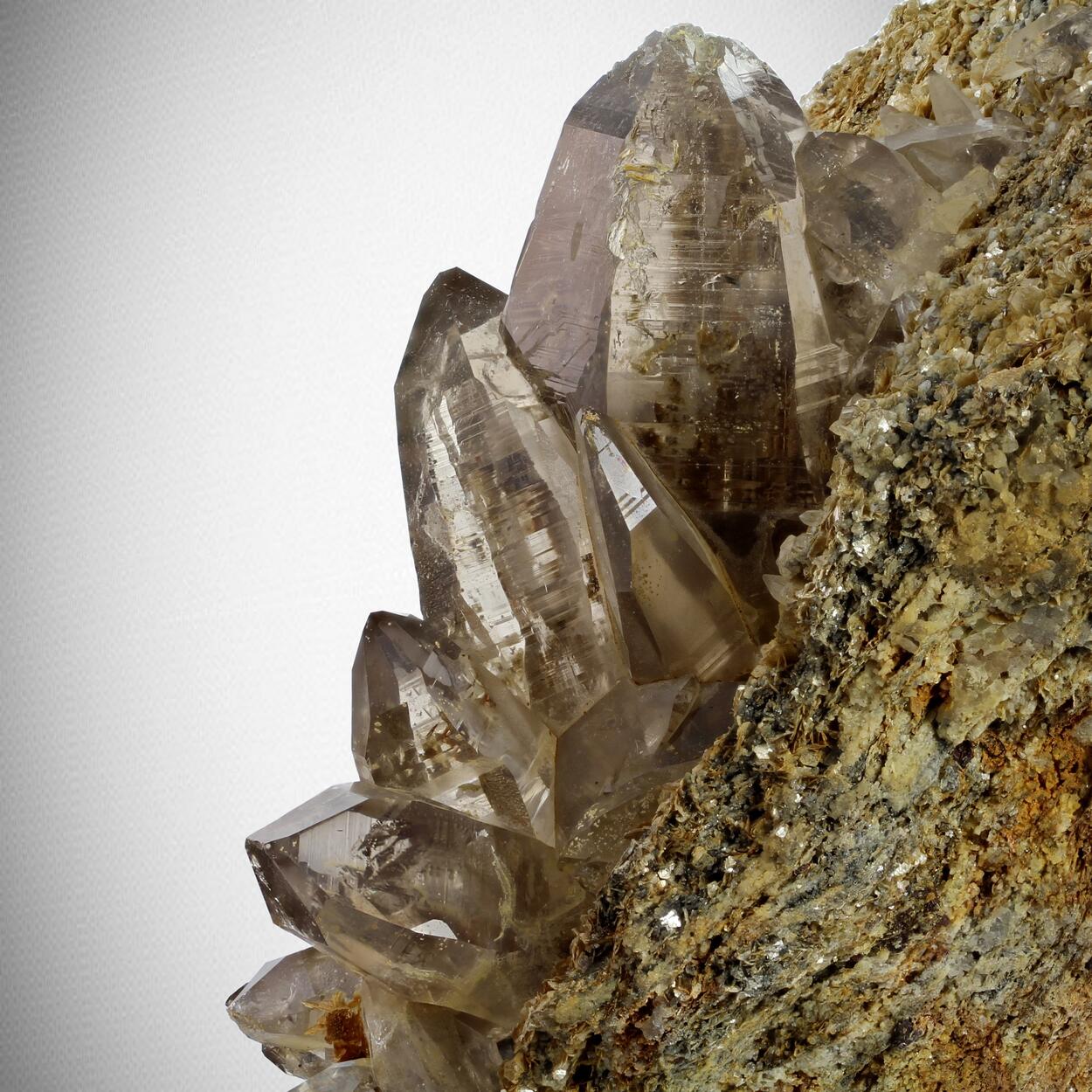 Smoky Quartz Var Ticino Habit