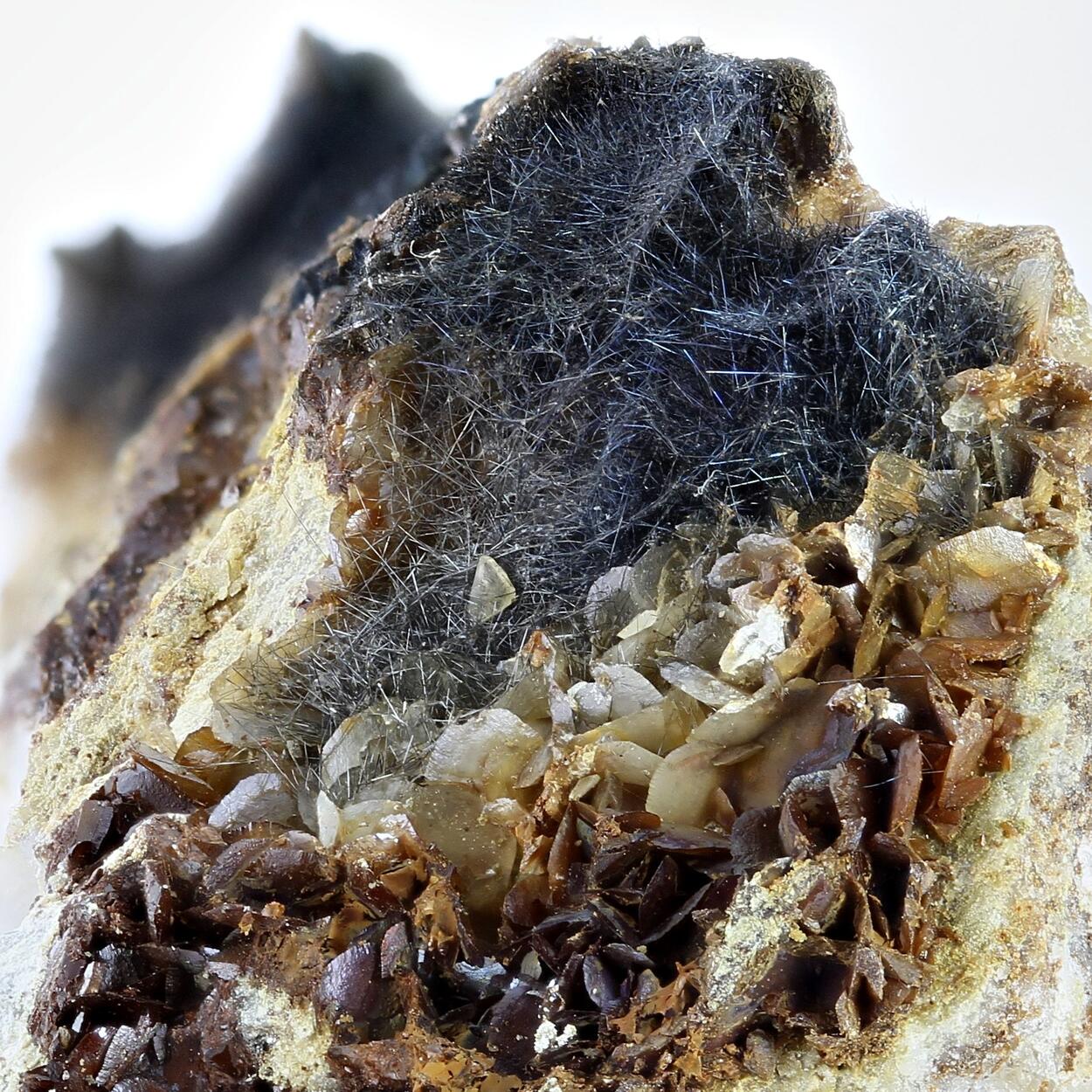 Boulangerite Var Plumosite With Siderite