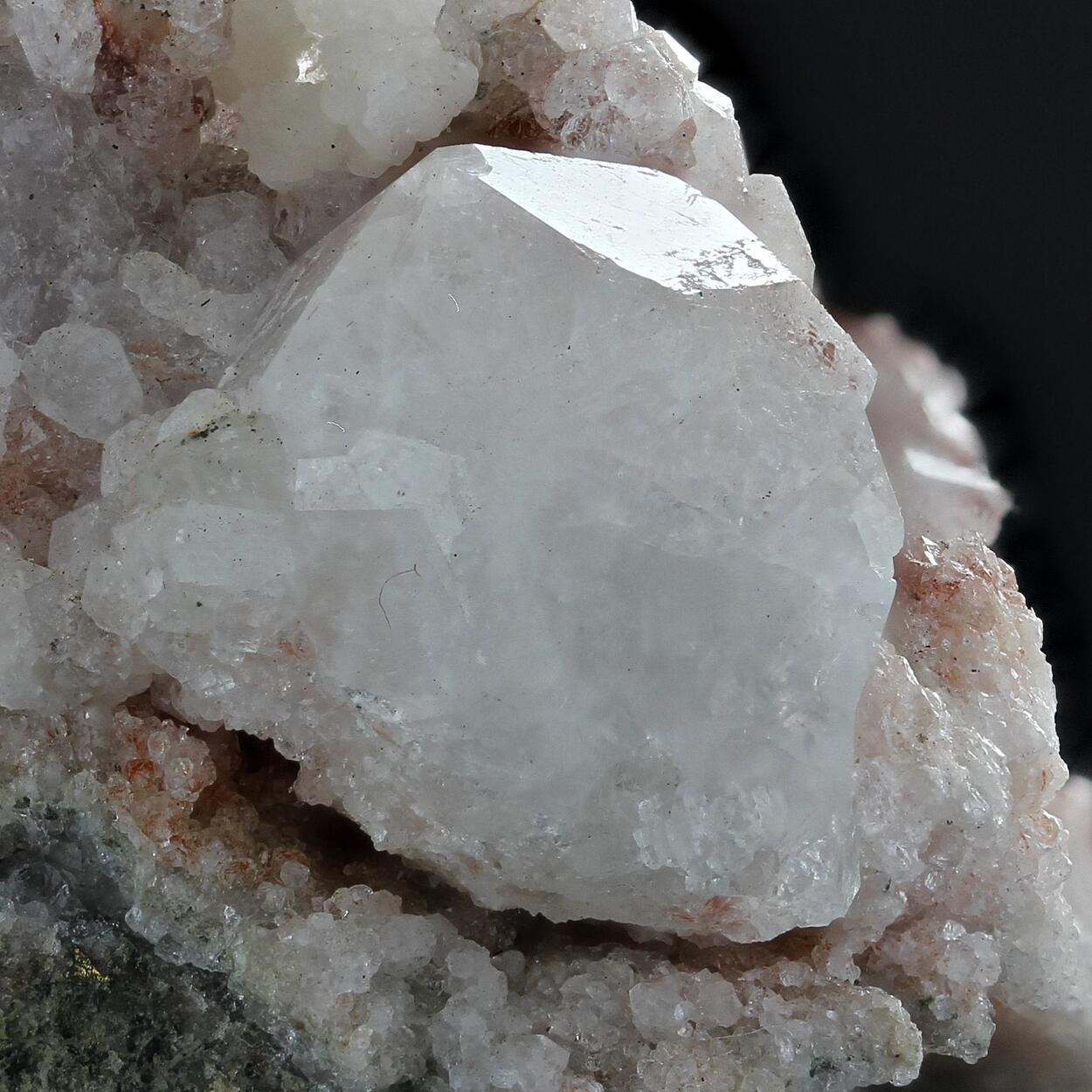 Analcime With Calcite