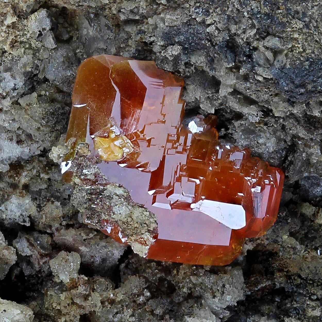 Wulfenite