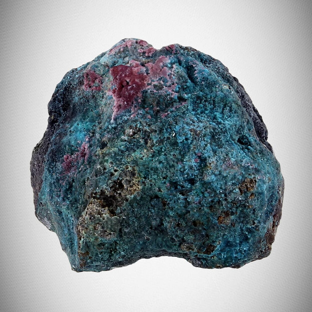 Alfredopetrovite With Ahlfeldite & Chalcomenite