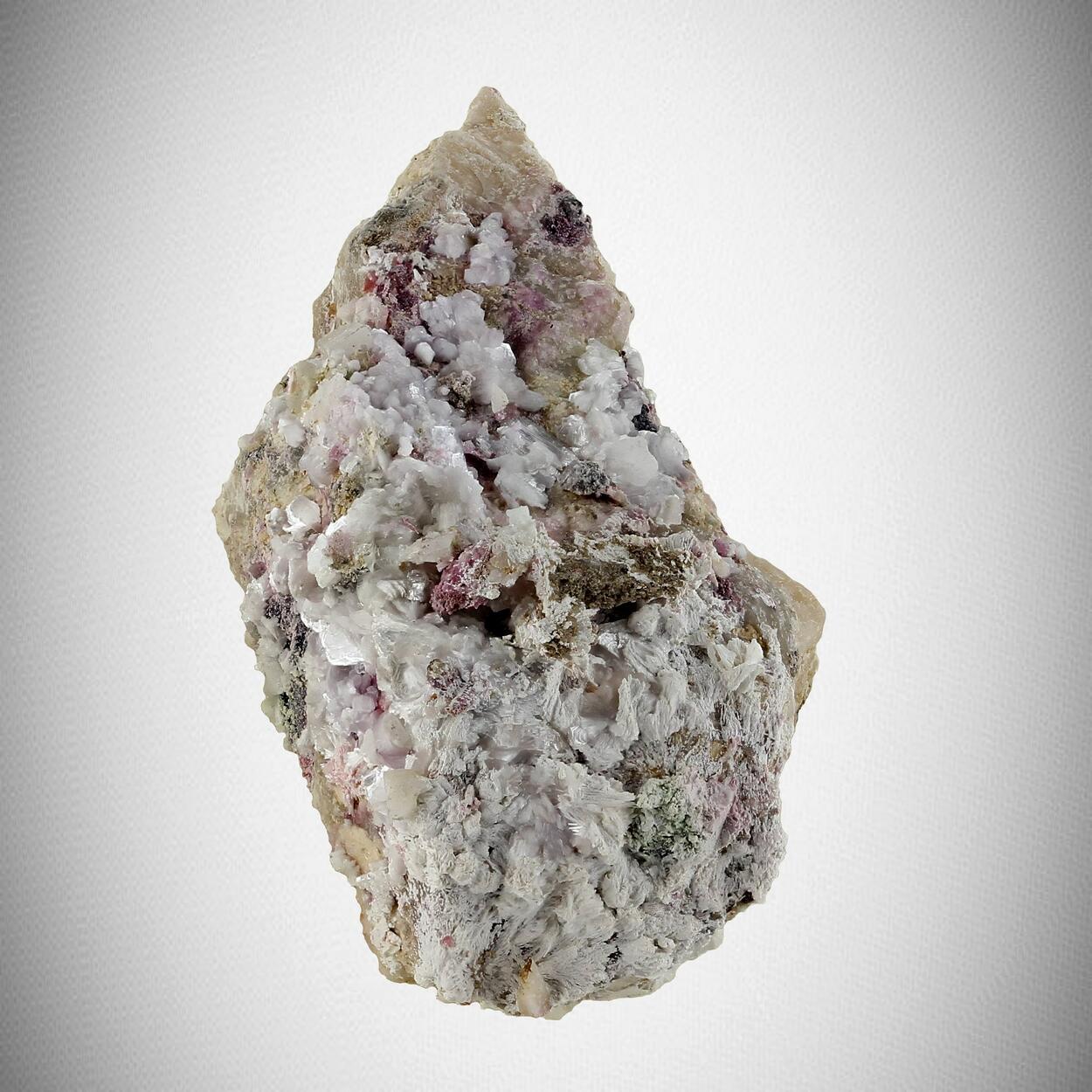 Guérinite With Sainfeldite