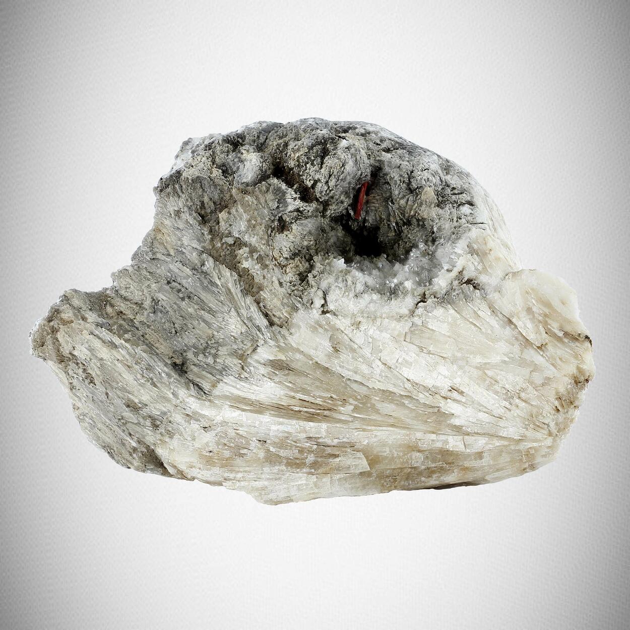 Realgar With Colemanite