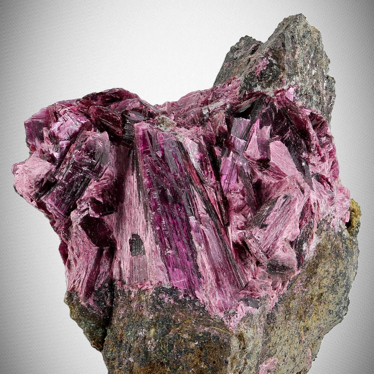 Erythrite