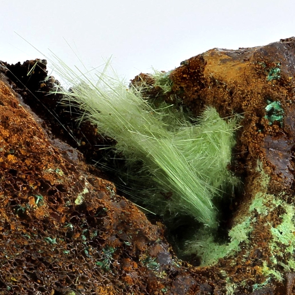 Agardite-(Ce)