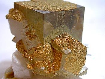 Fluorite With Crandallite