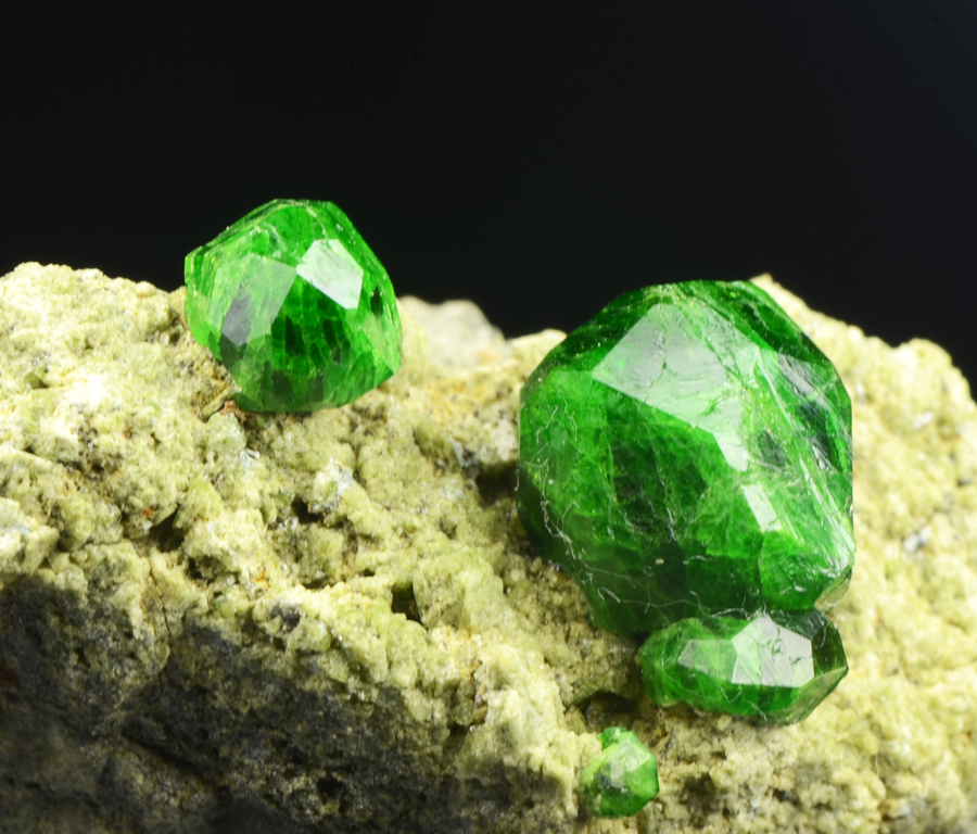 Demantoid