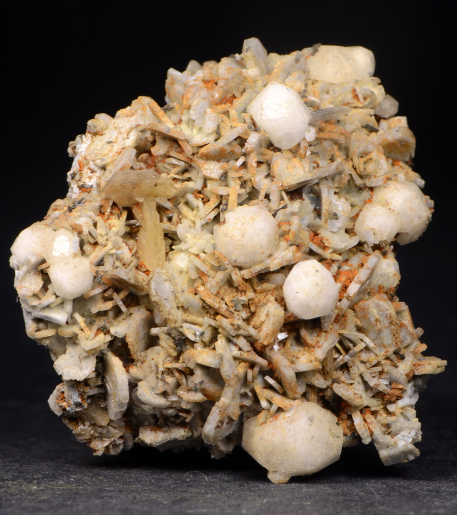 Catapleiite Ancylite-(Ce) & Analcime