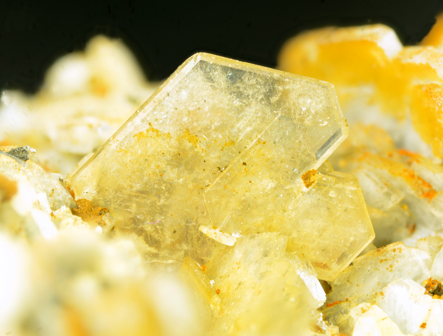 Catapleiite Ancylite-(Ce) & Analcime