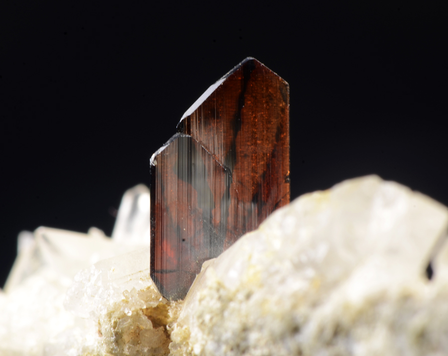 Brookite On Quartz