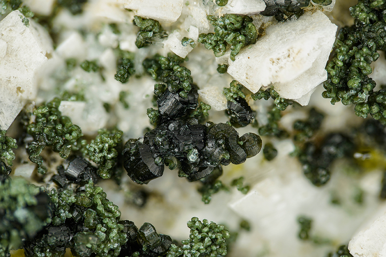 Titanite Clinochlore & Epidote