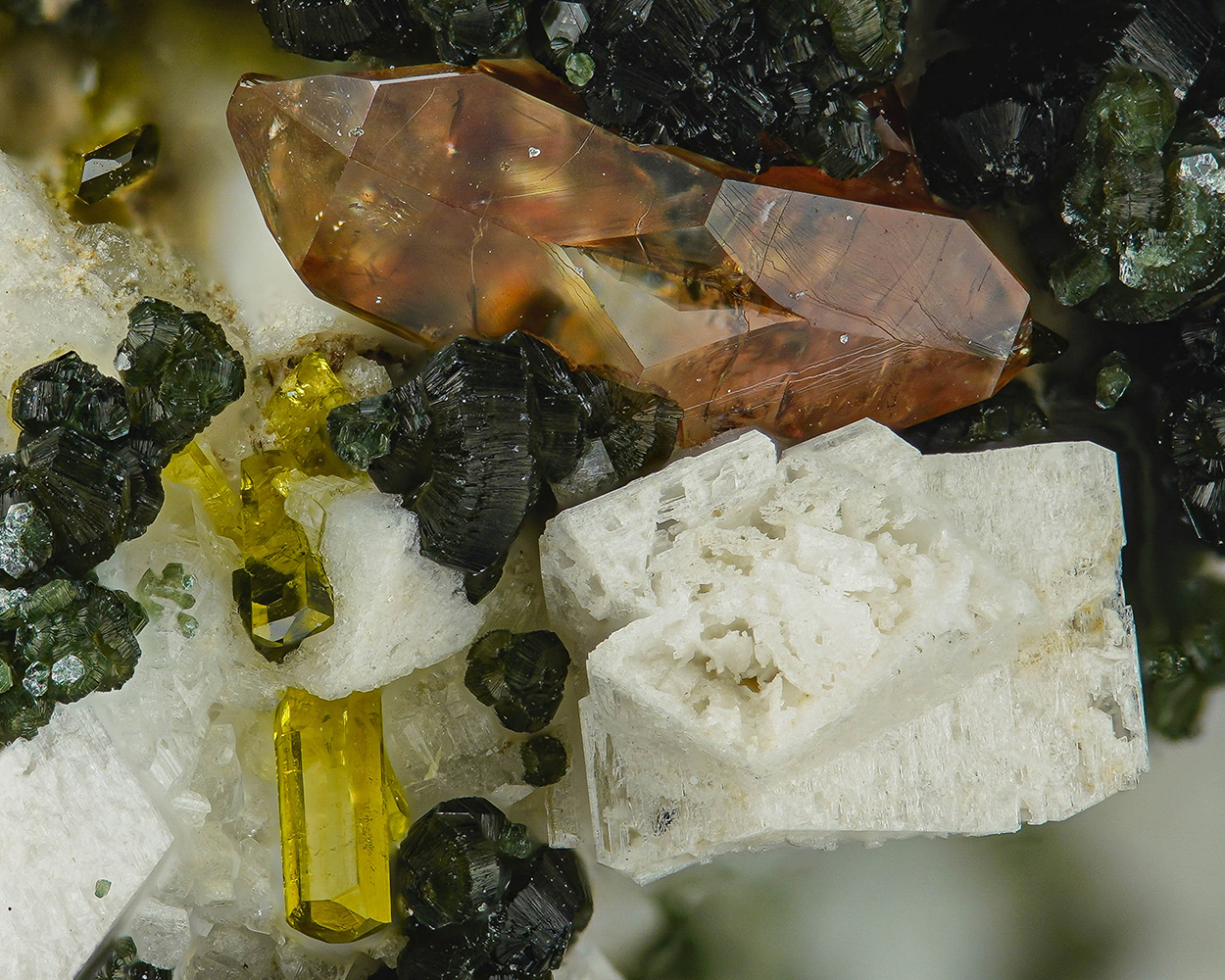 Titanite Clinochlore & Epidote