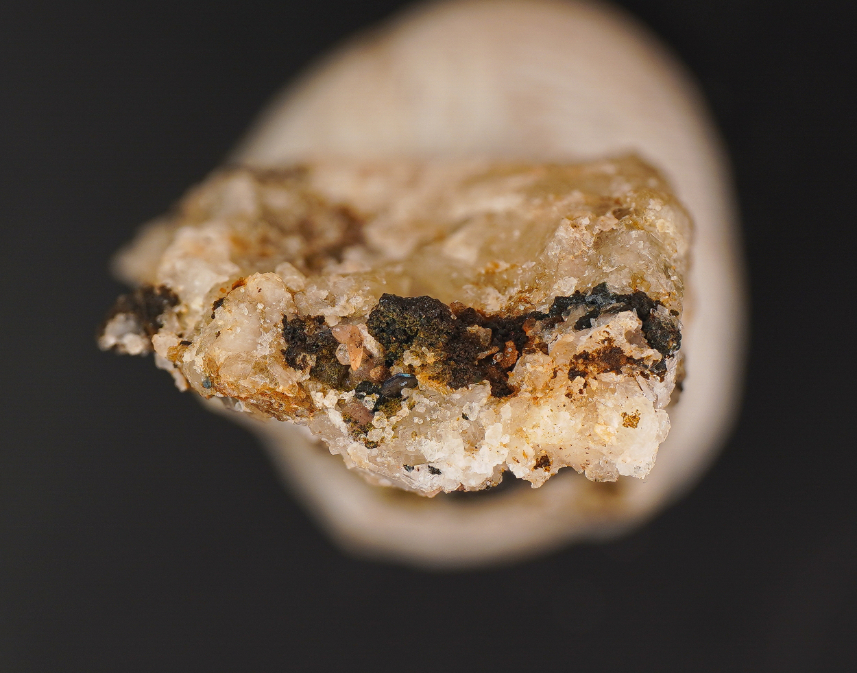 Synchysite-(Ce) & Hematite