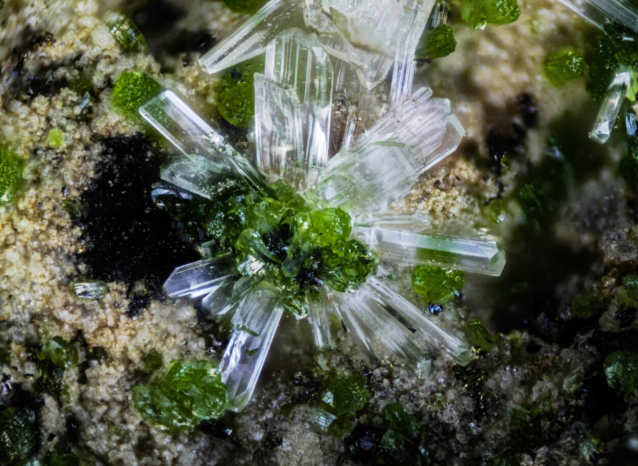 Duftite Hemimorphite