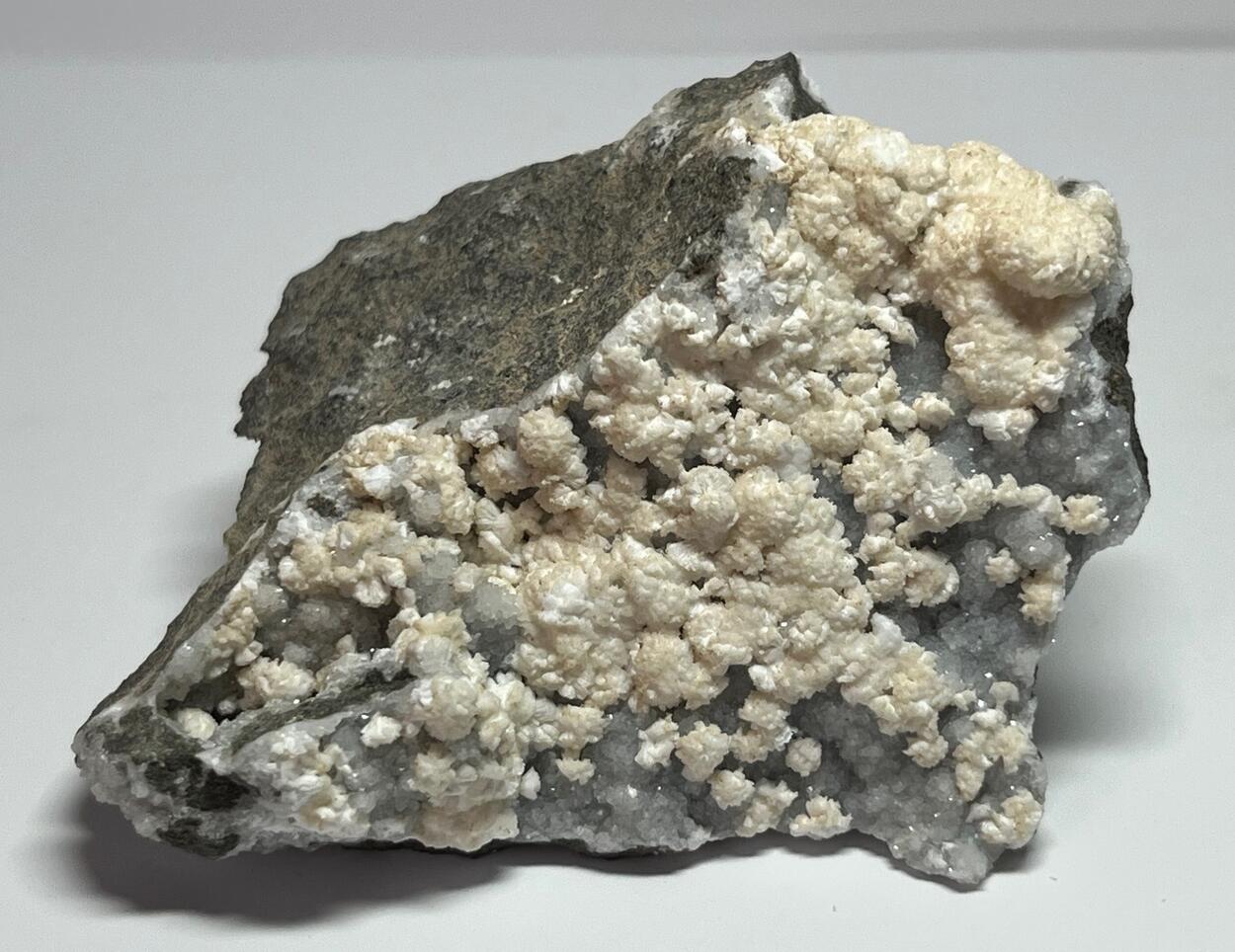 Gonnardite & Phillipsite