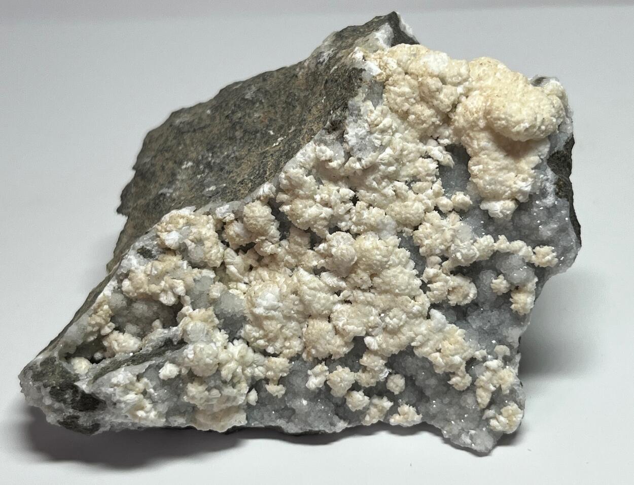 Gonnardite & Phillipsite