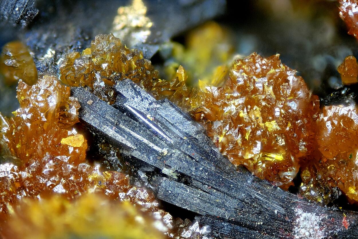Hutchinsonite & Orpiment