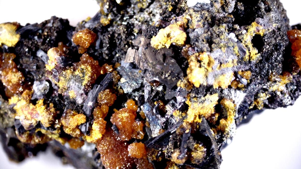 Hutchinsonite & Orpiment