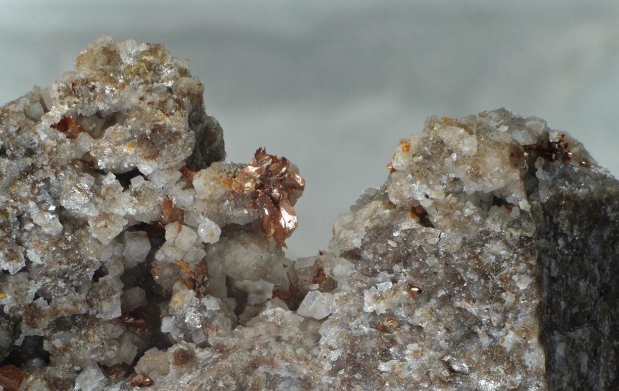 Pyroaurite