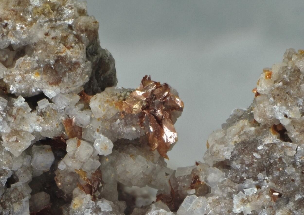 Pyroaurite