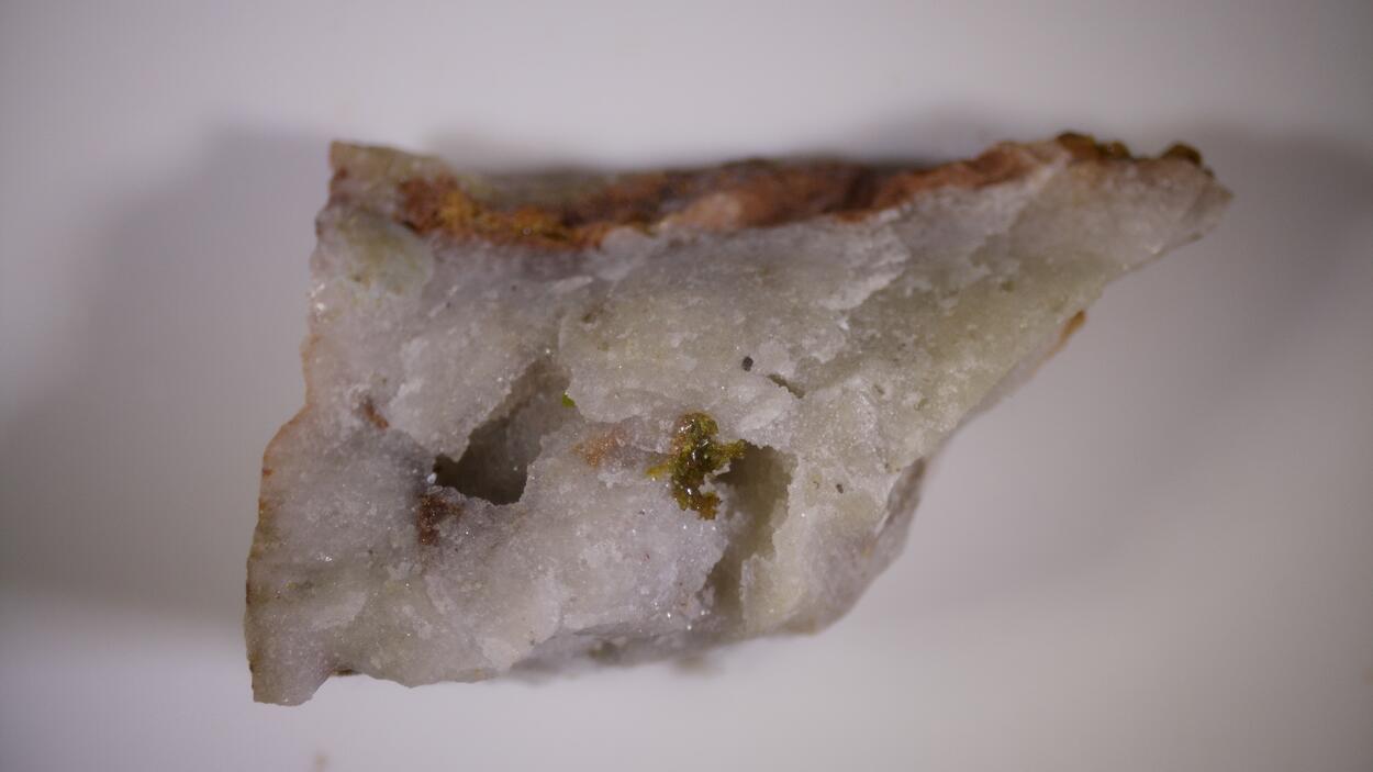 Rodalquilarite