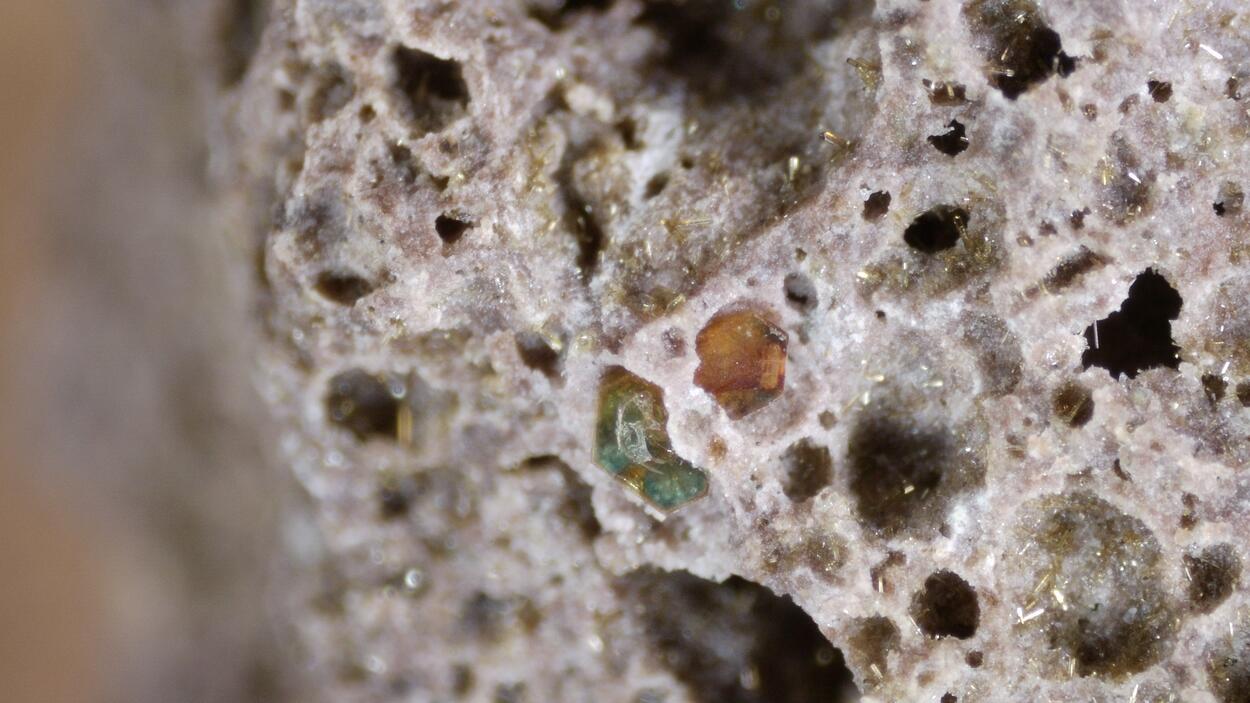 Chayesite & Roedderite