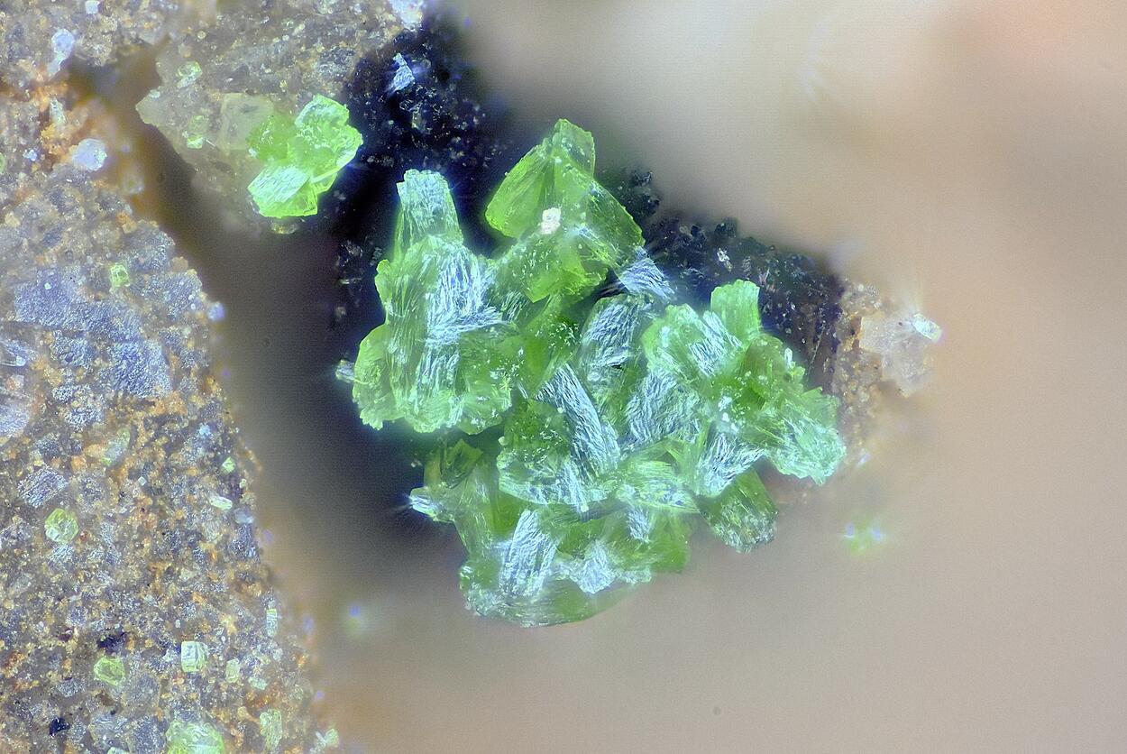 Duftite Hemimorphite