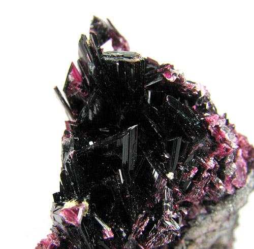 Erythrite