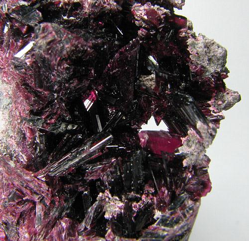 Erythrite