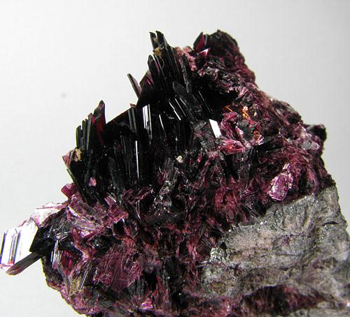 Erythrite