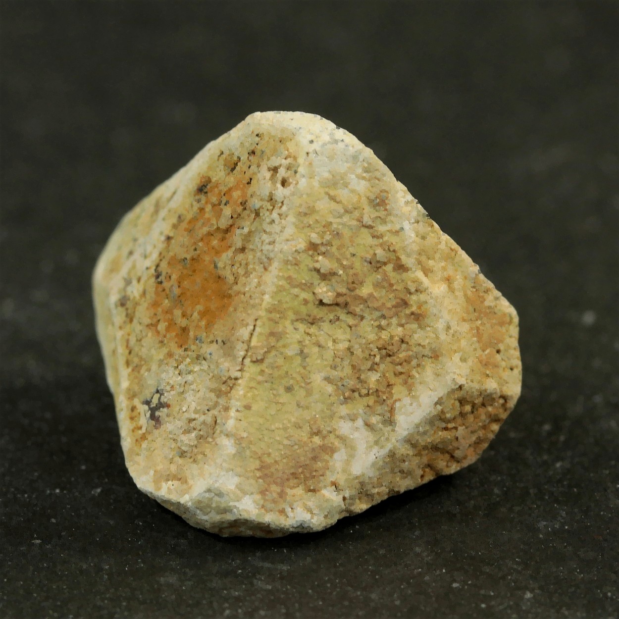 Garnet Var Achtaragdite