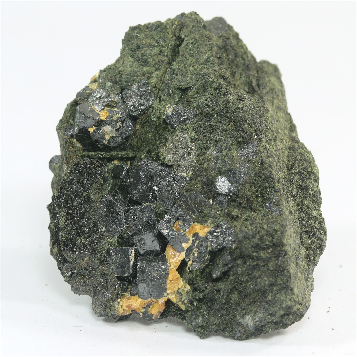 Perovskite Var Dysanalyte With Diopside