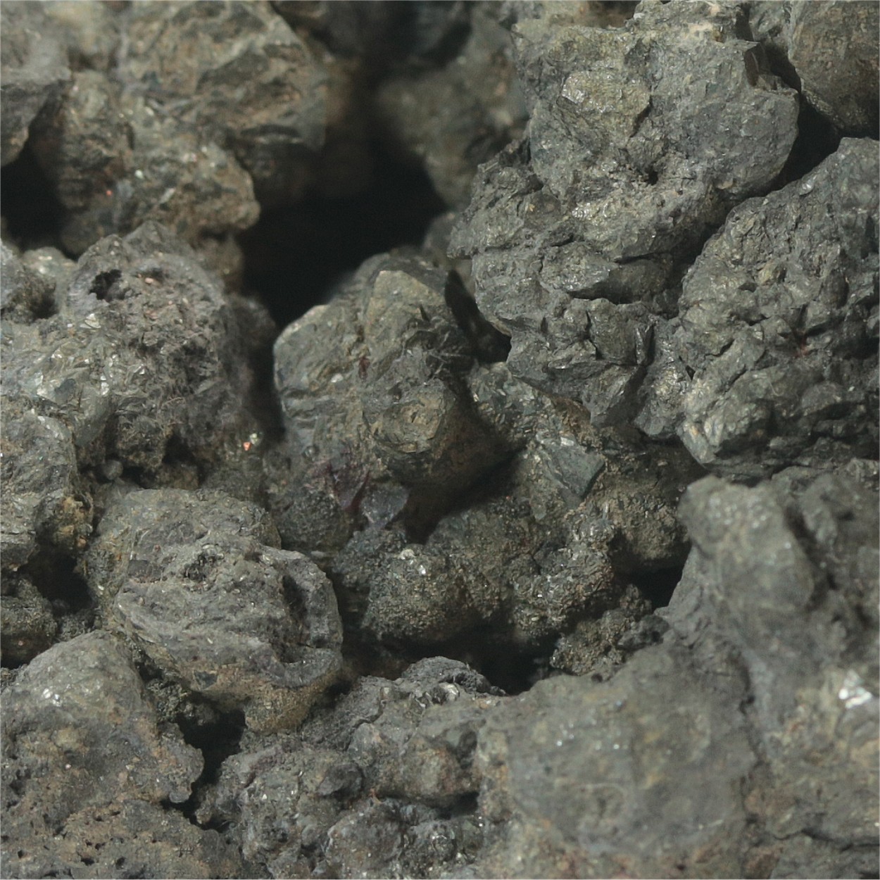 Skutterudite With Pyrostilpnite