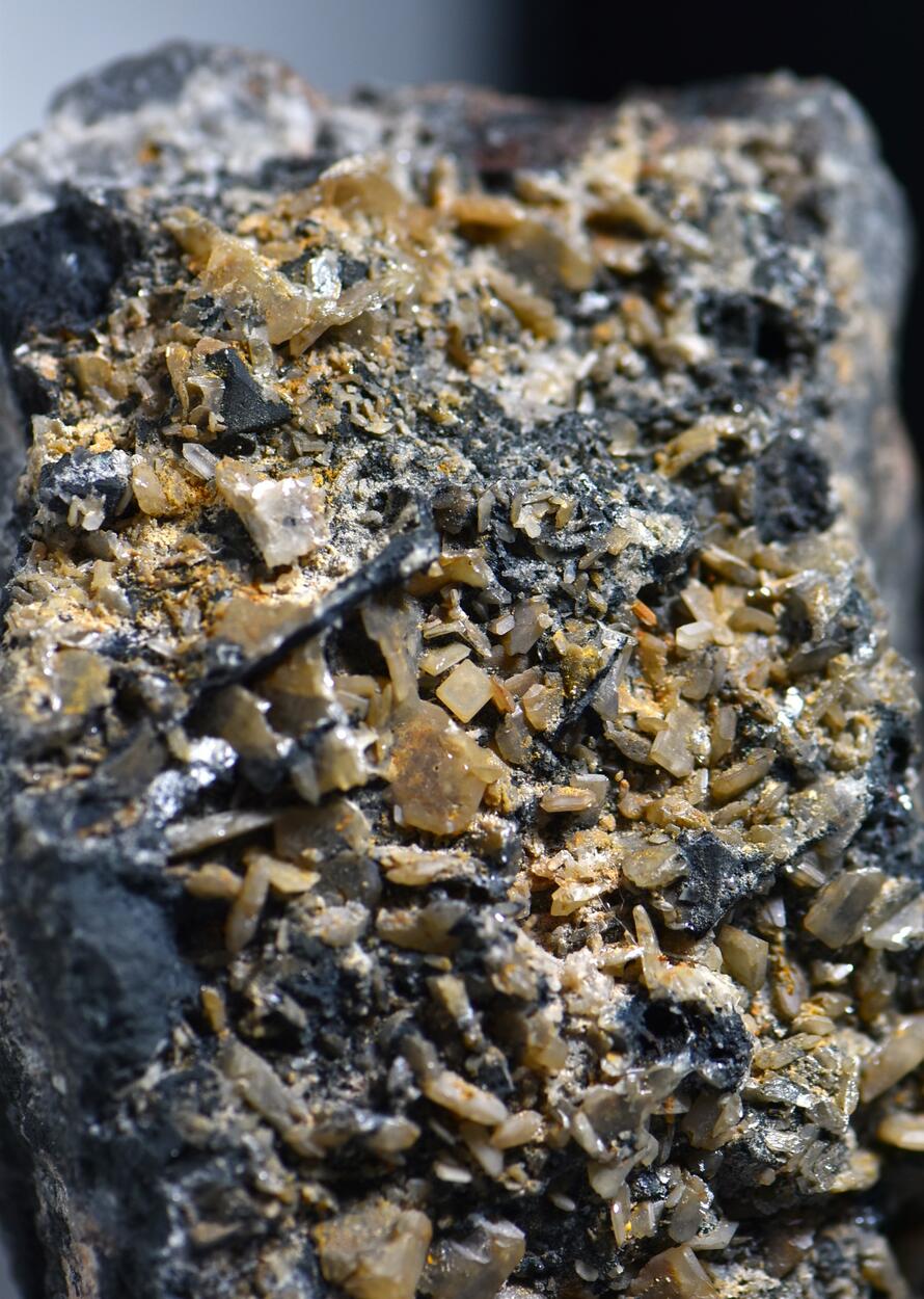 Wulfenite With Coronadite