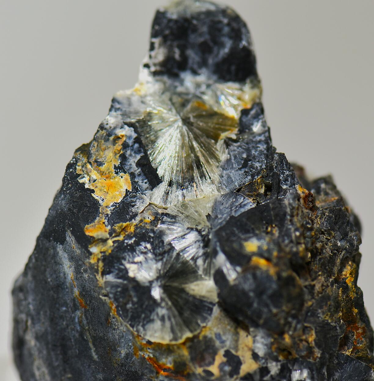 Wavellite