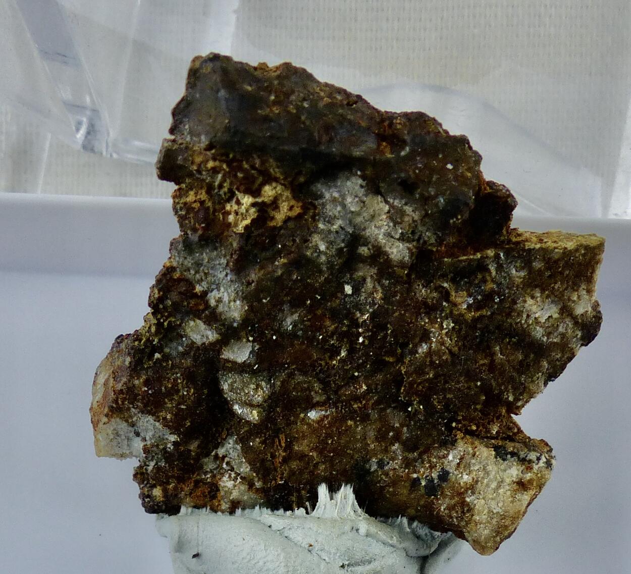 Barahonaite-(Fe) Arsenogoyazite Yukonite Scorodite