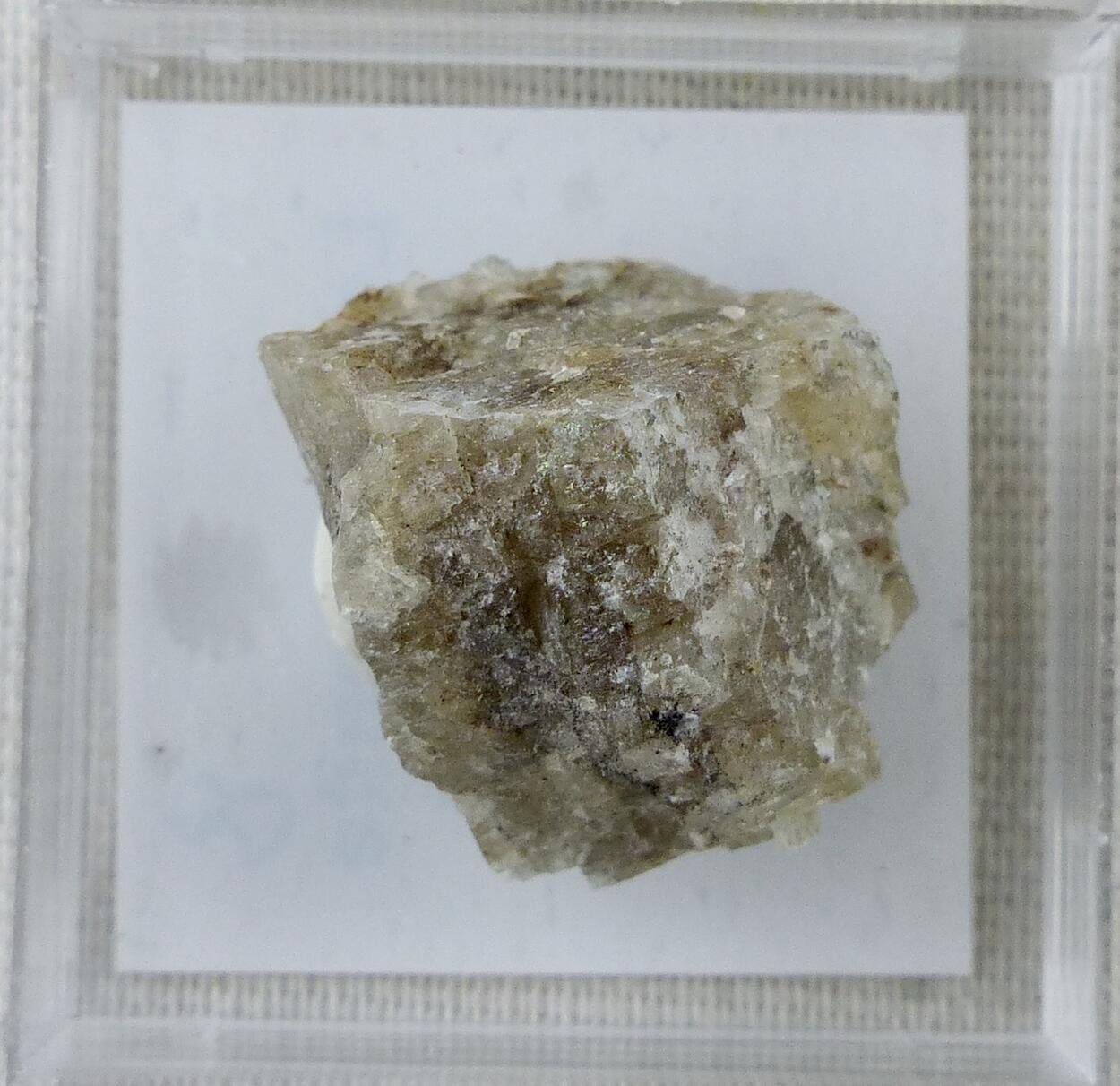 Leucophanite