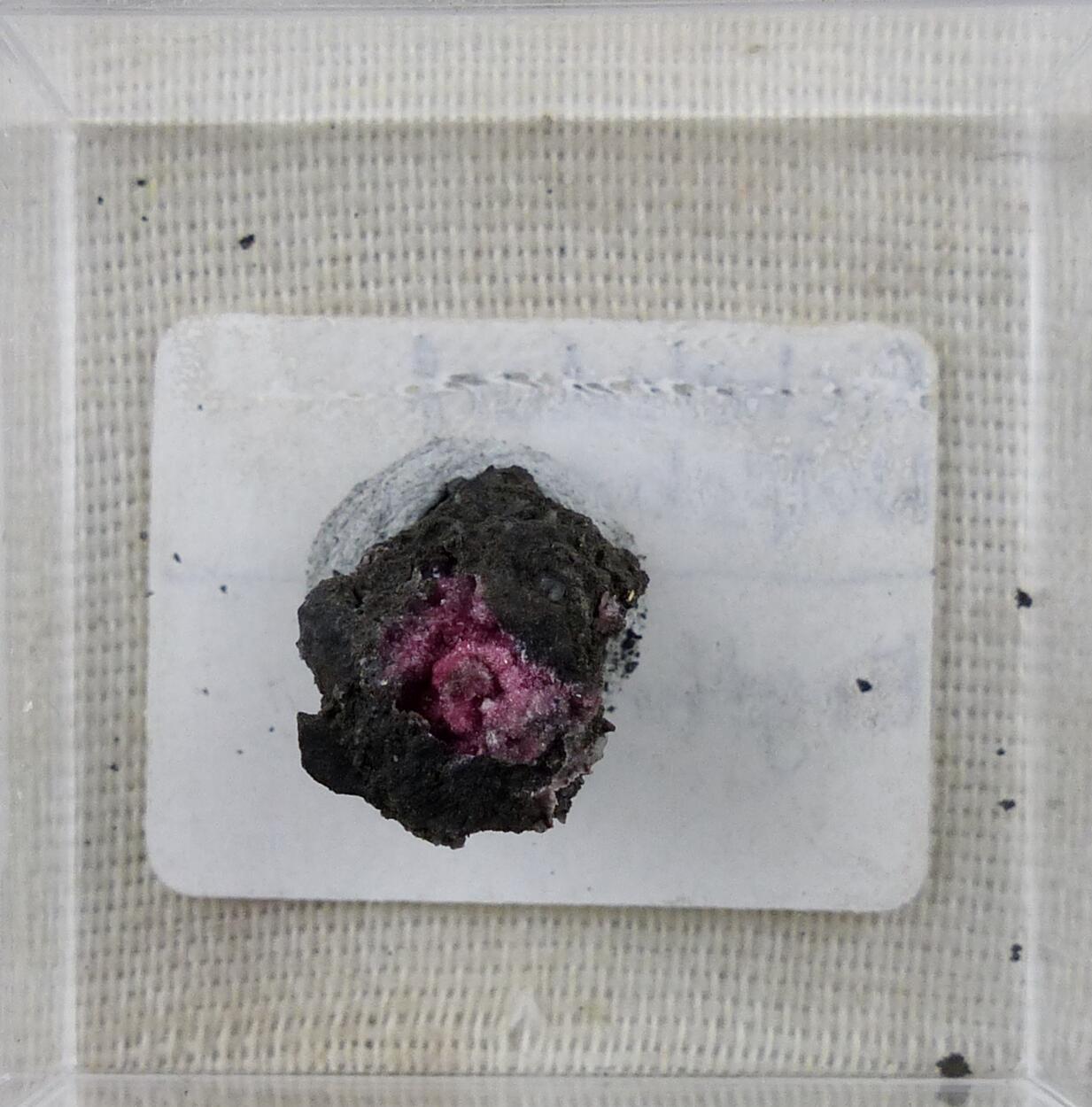 Erythrite