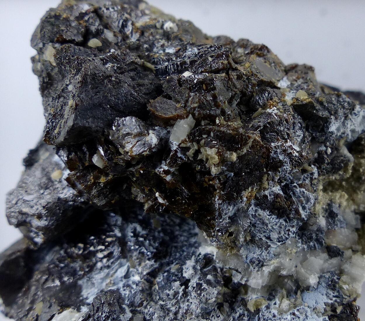 Sphalerite & Hydrozincite & Galena & Boulangerite