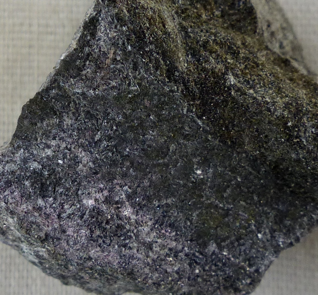 Clinosafflorite